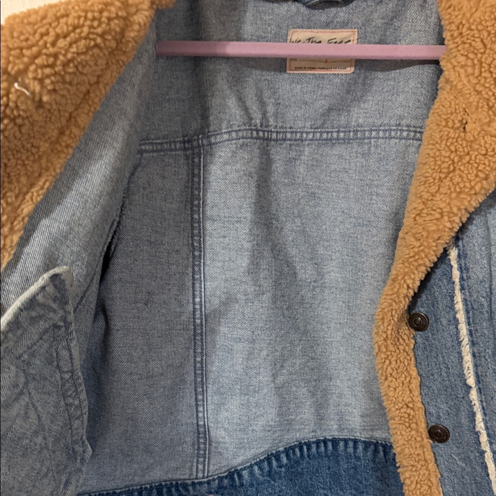 We The Free Blue Denim Jacket with Tan Sherpa Trim - Picture 9 of 10